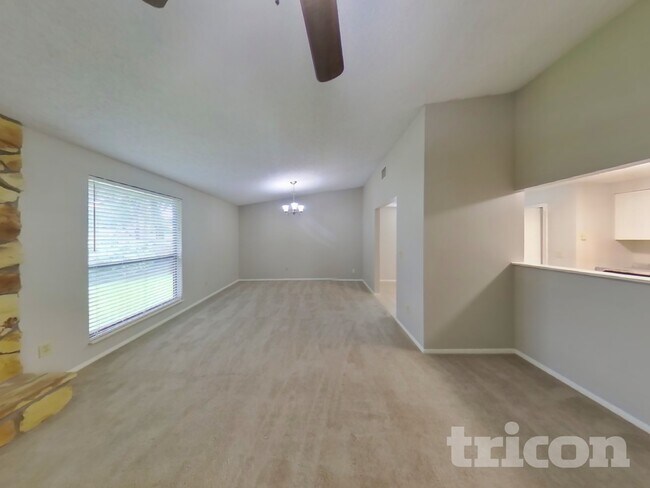Building Photo - 8338 Knotts Landing Dr E