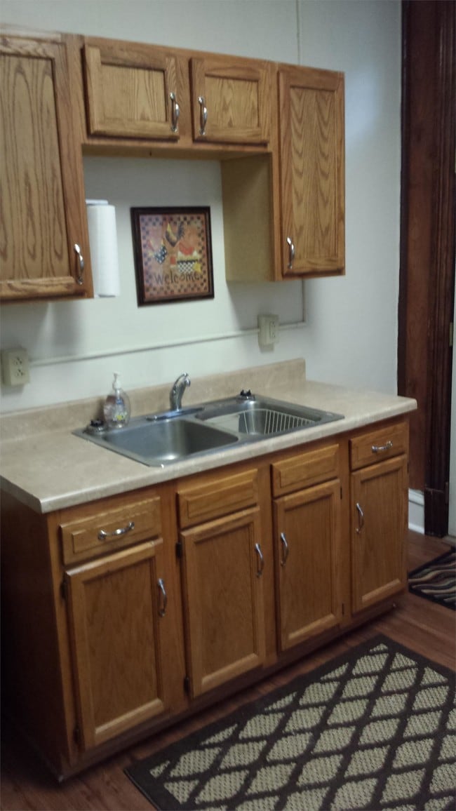 Building Photo - 823 Market St