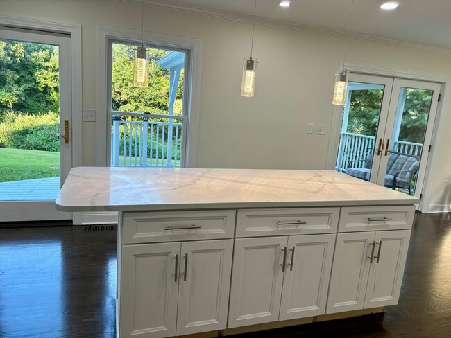 Foto del edificio - 205 Hickory Ln