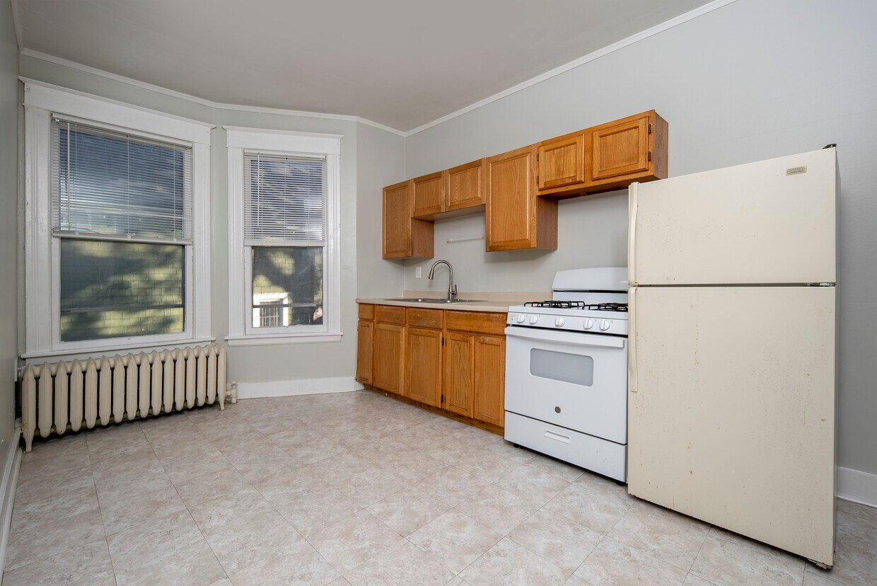 Primary Photo - 369 Morris St