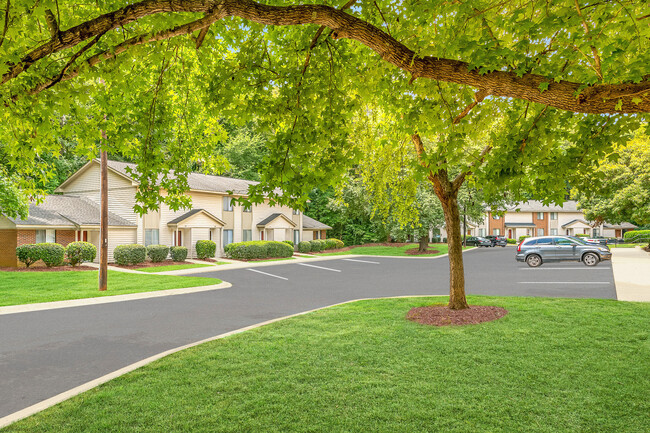 Foto del edificio - Fort Mill Townhomes