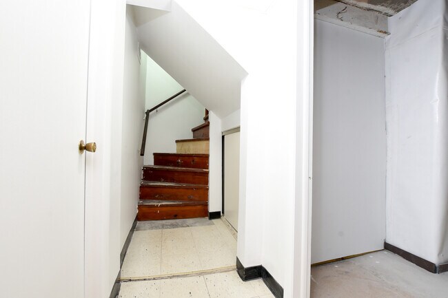Foto del edificio - 5130 N Austin Ave