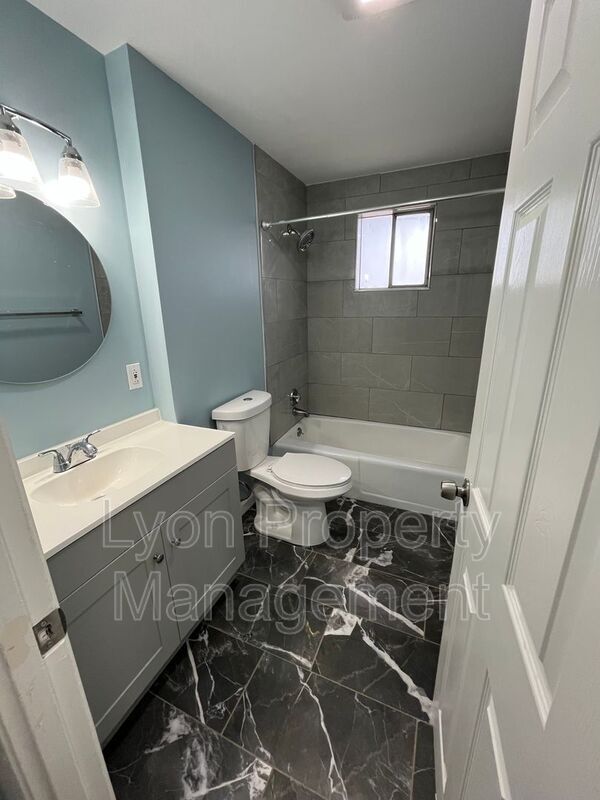 Foto del edificio - 21 Pleasant St