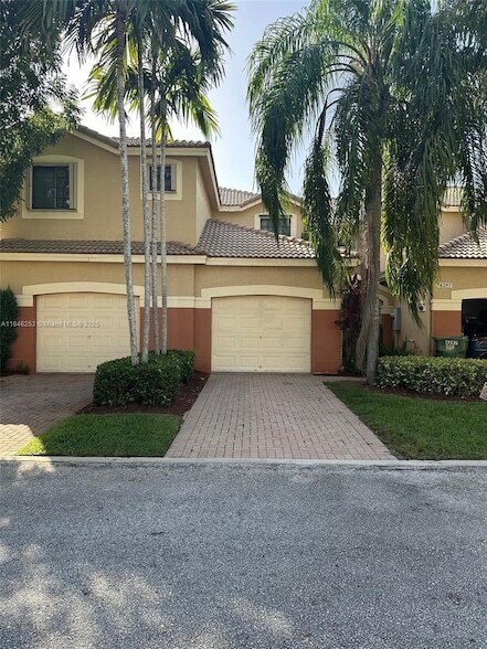 Foto principal - 4295 Vineyard Cir