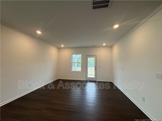 Foto del edificio - 181 S Finley Lndg Pkwy