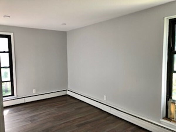 Foto del edificio - 38 Juniper St