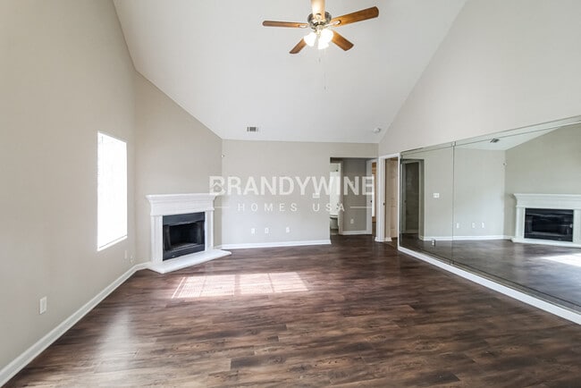 Building Photo - 4976 Truitt Ln