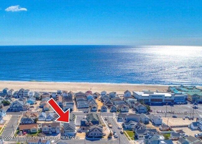 Foto del edificio - 224 Randall Ave