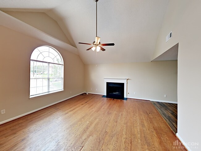 Foto del edificio - 831 Asbury Trail