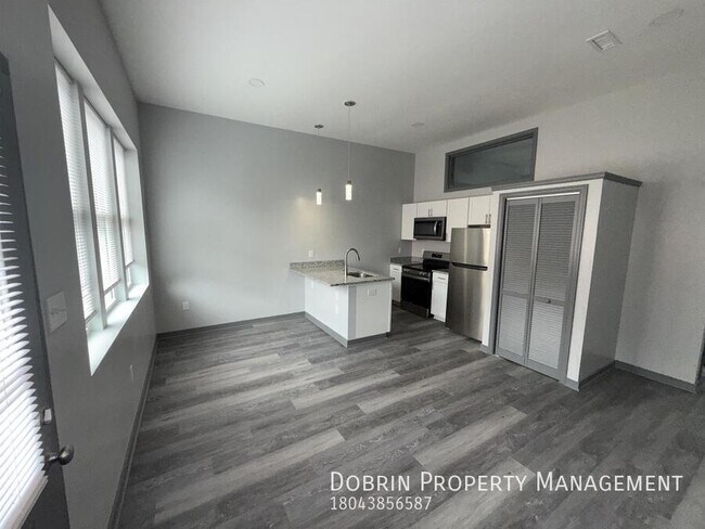 Foto del edificio - 2317 W Main St