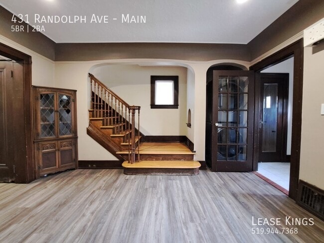 Building Photo - FULLY FURNISHED EXTRA LARGE UNIT
