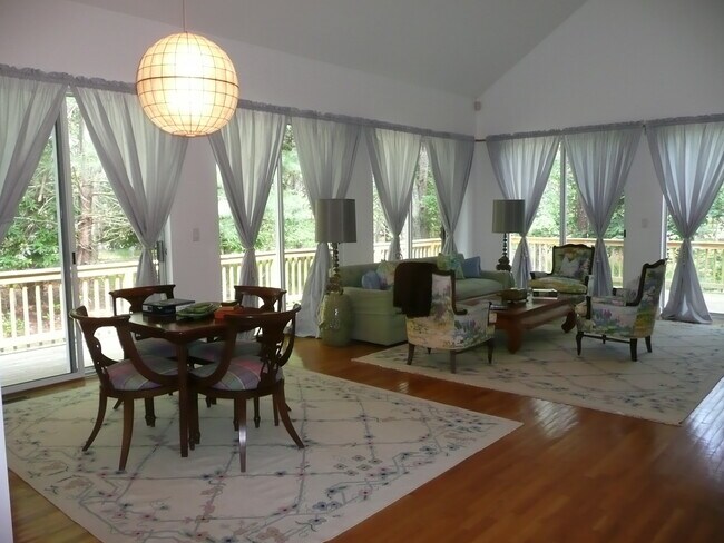 Foto del edificio - 58 Huckleberry Ln