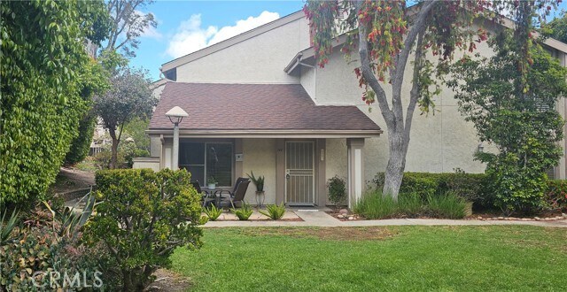 Foto principal - 5440 Baltimore Dr