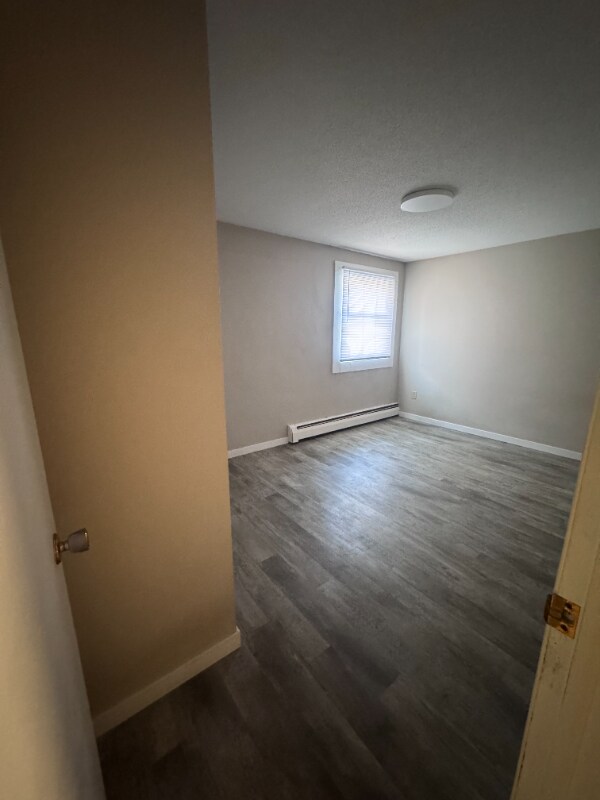 Foto del edificio - 11 Glen St NW