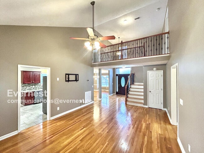 Foto del edificio - 3420 Chateau Valley Ln