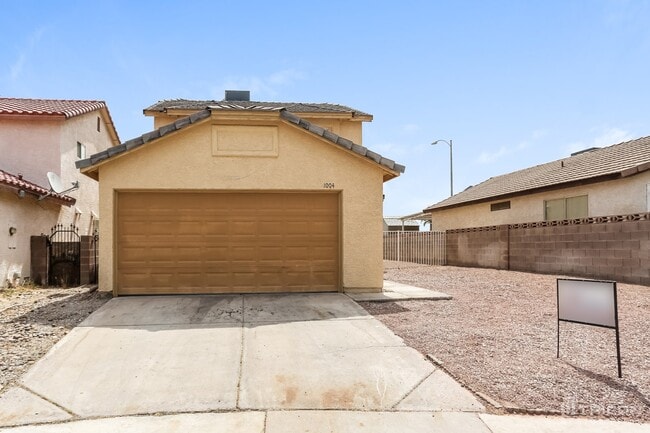 Building Photo - 1004 Bird Springs Dr