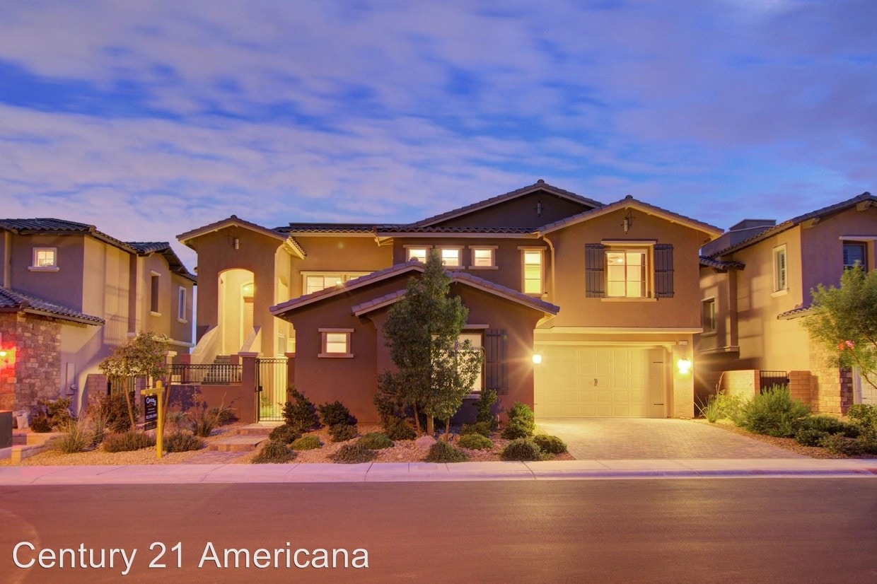 Primary Photo - 3 br, 4 bath House - 12249 CATANZARO AVE