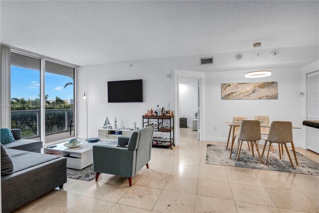 Foto del edificio - 5077 NW 7th St