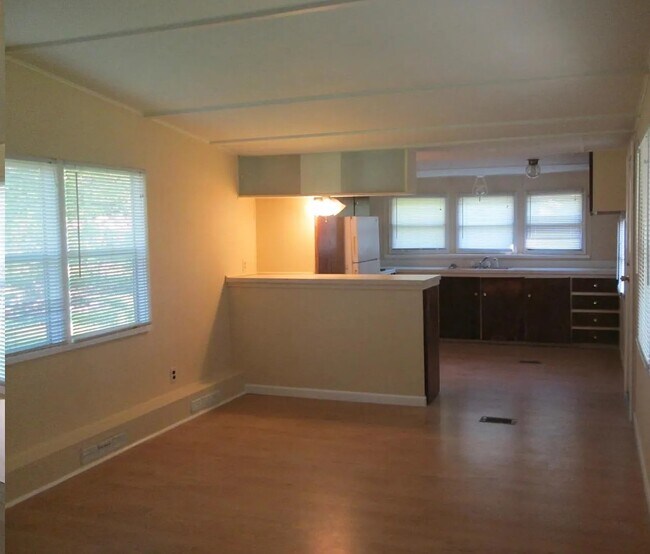 Foto del edificio - 1179 S Meadow Dr