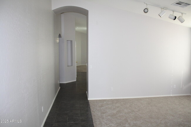 Building Photo - 14129 N 133rd Dr