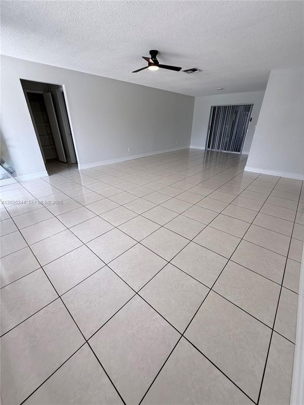 Foto del edificio - 22217 SW 61st Ave