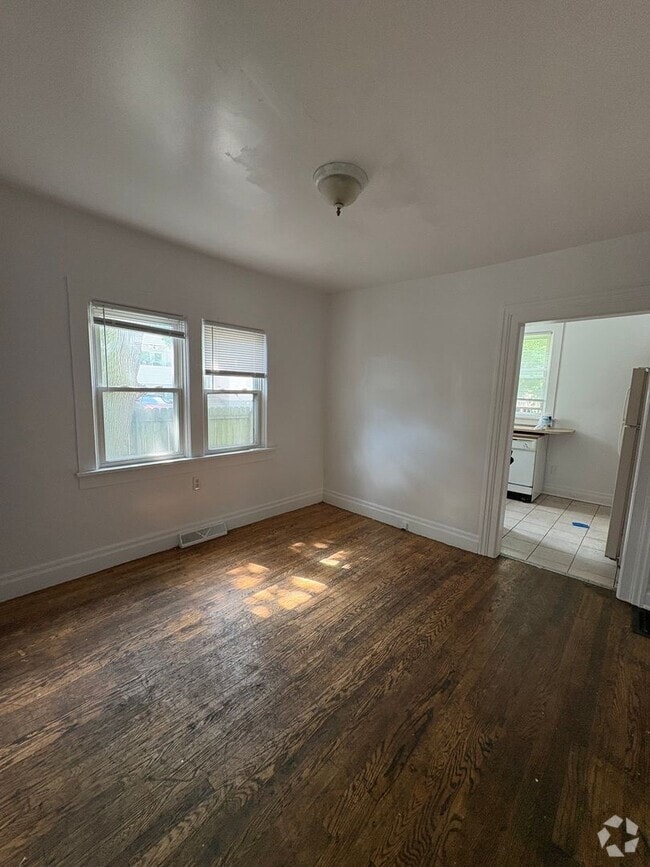 Building Photo - 508 Emmet St