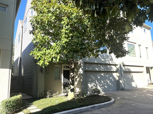 Foto del edificio - 4338 Center St