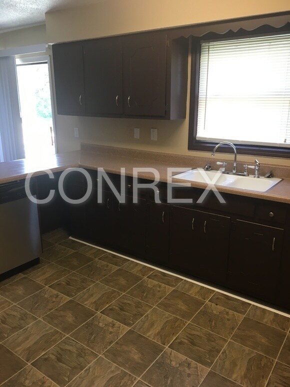Foto del edificio - 11303 Spring Valley Rd