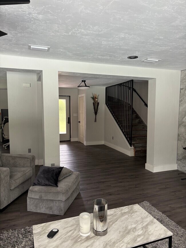 Foto del edificio - 701 NW 28th St