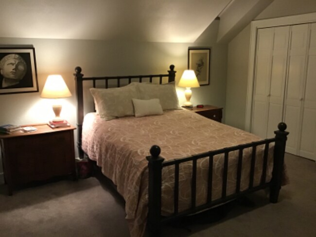Foto del edificio - 128 McClure Ln