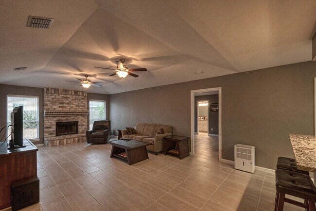 Building Photo - 13973 Jacktar - 3 Bed/ 2Bath - $2095/month