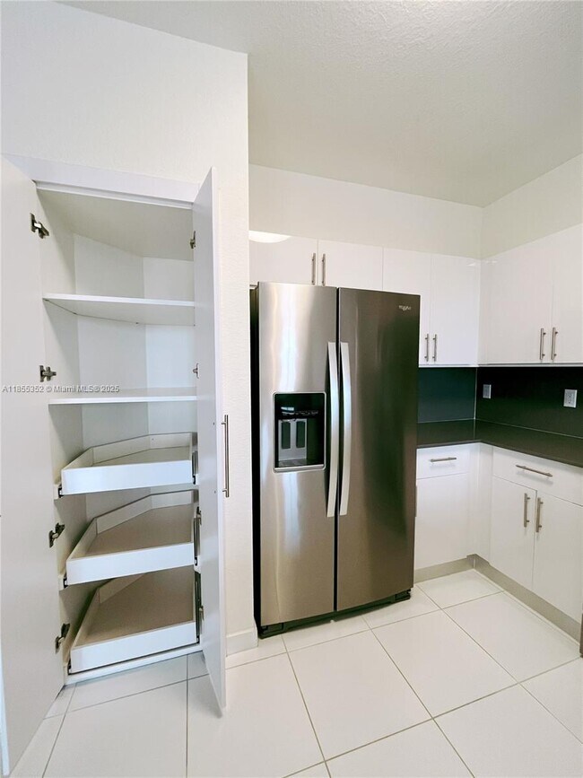 Foto del edificio - 15650 SW 136th St