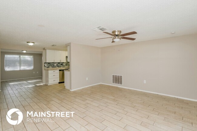 Foto del edificio - 11630 Paige Dr