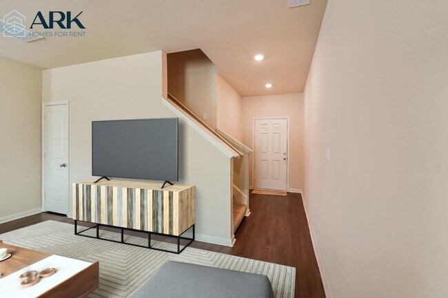 Foto del edificio - 484 Clover Cir