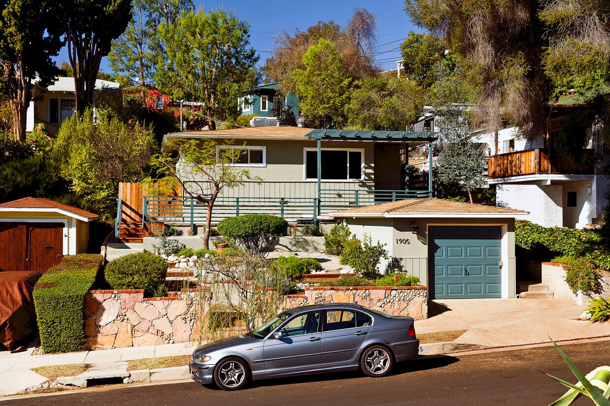 Front yard - 1905 N Avenue 52