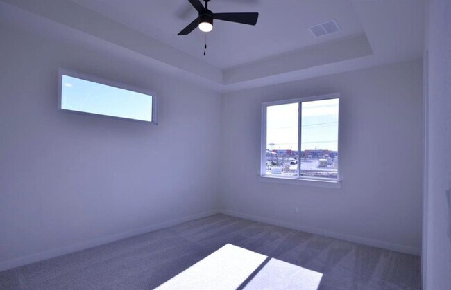 Foto del edificio - 2600 Gattis School Rd