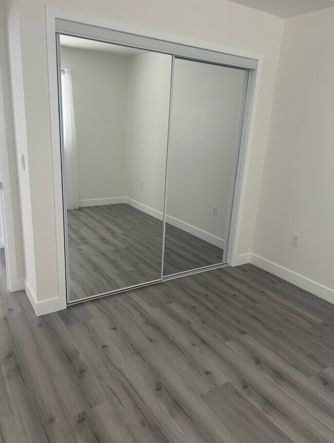 Foto del edificio - 218 E 83rd St