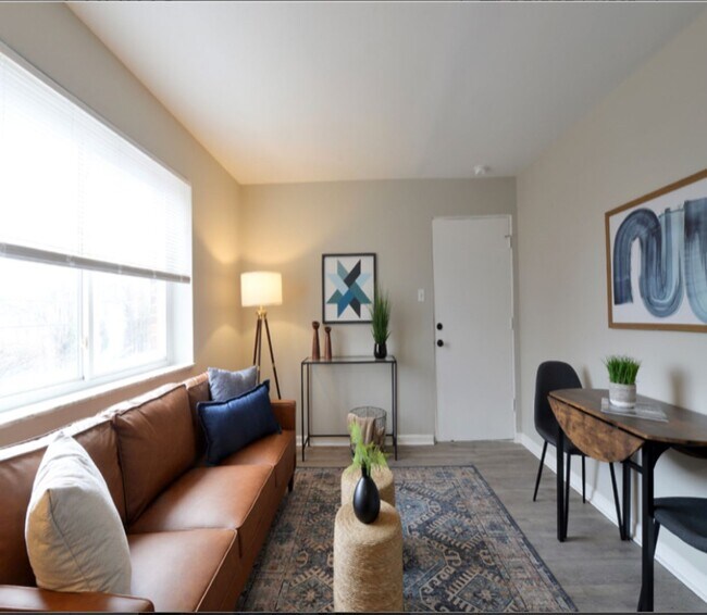 Foto del edificio - Spring Sale! Newly Renovated All Electric ...