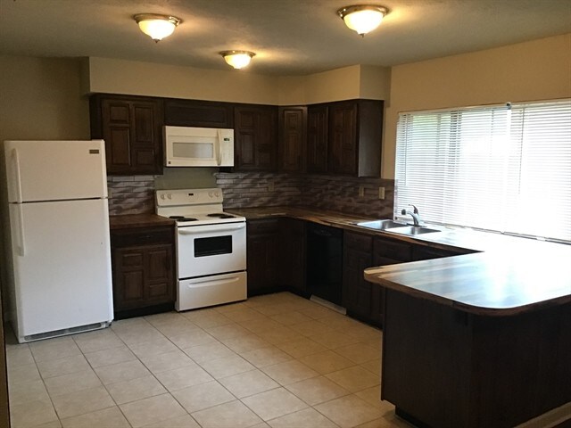 Foto del edificio - 7717 Bermejo Rd