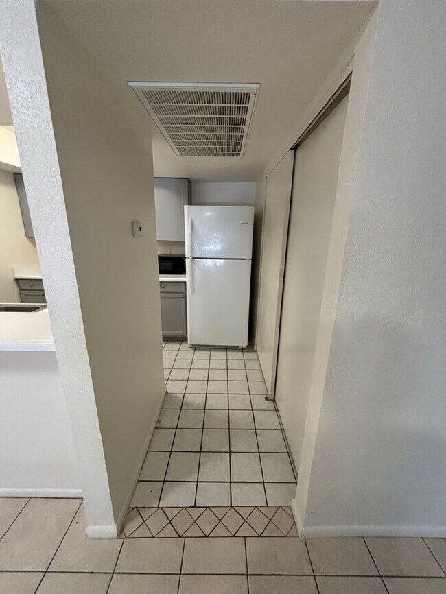 Building Photo - Welcome Home to El Diablo Apartments – 1 B...