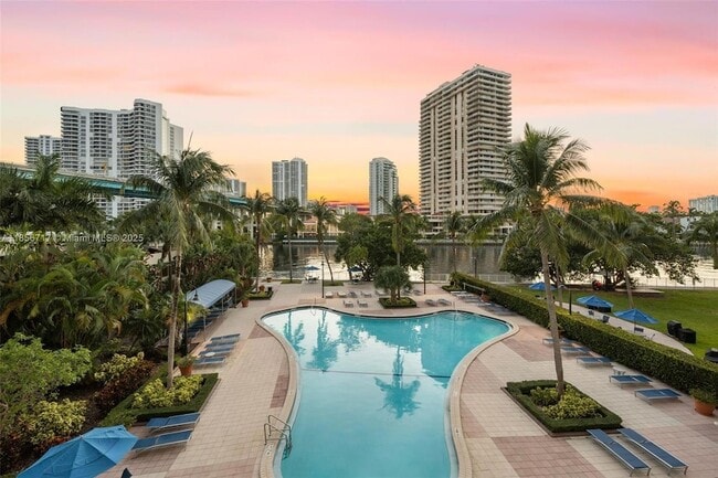 Building Photo - 19390 Collins Ave
