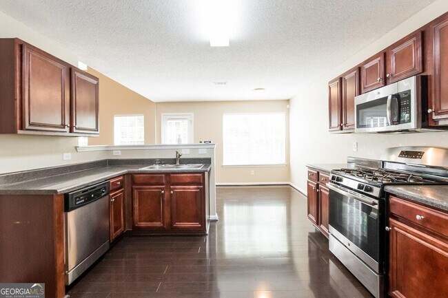 Foto del edificio - 6020 Red Top Loop