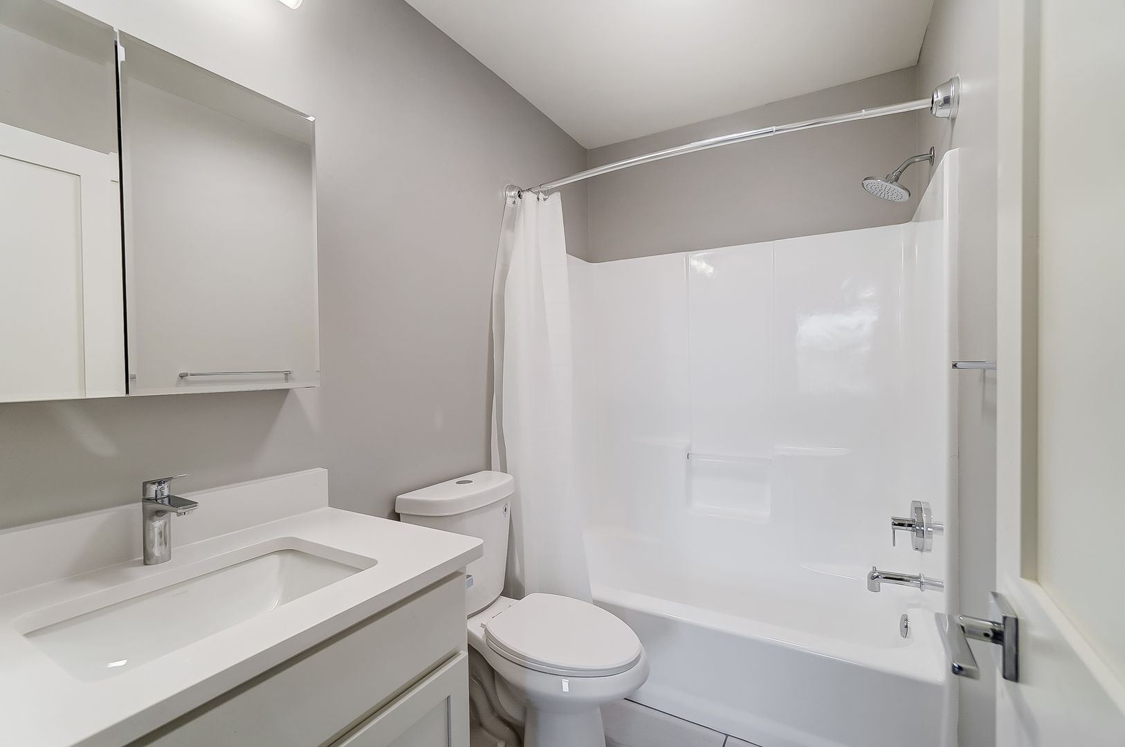 Chardon Place Apartments and Townhomes – photo 5