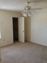 Building Photo - 1404 Chapel Ridge Rd