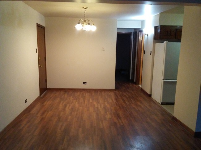 DiningRoom - 15044 Dobson Ave