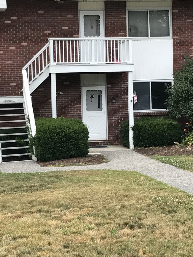 Front door ground level - 36 Candlewood Lake Rd S