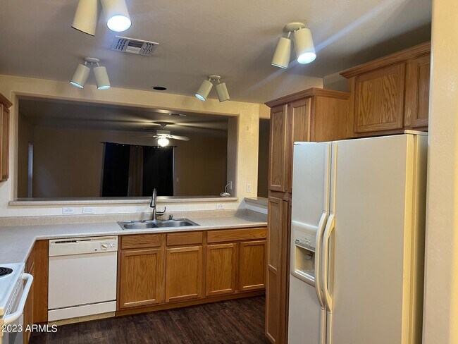 Foto del edificio - 10289 N 115th Dr