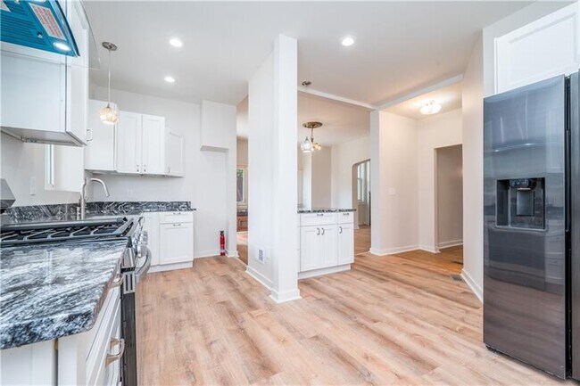 Foto del edificio - 6118 Jackson St