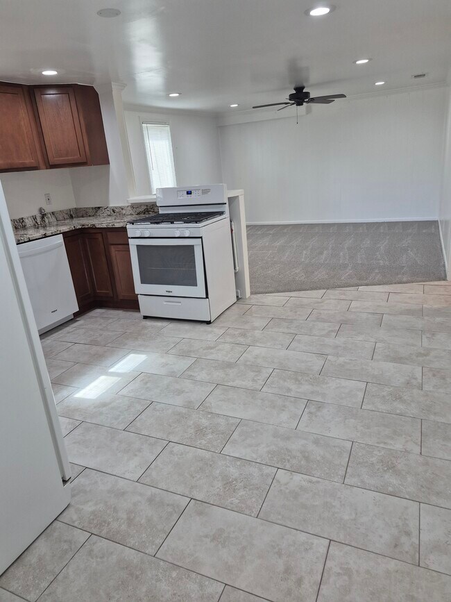 Cocina2 - 1600 Tabor St