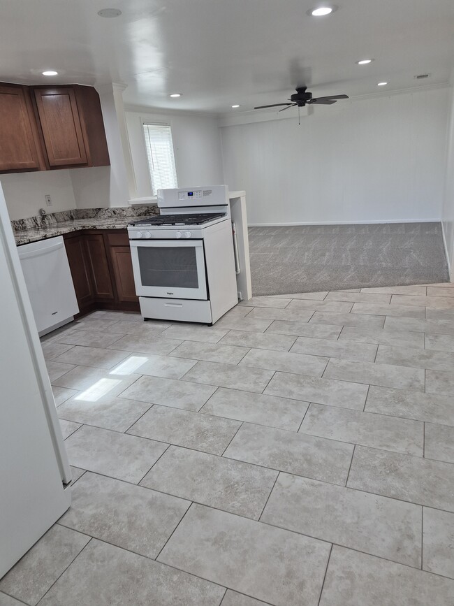 Kitchen2 - 1600 Tabor St